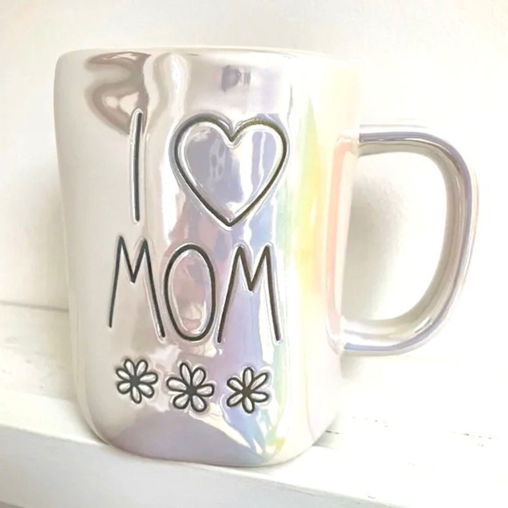 NWT Rae Dunn White Iridescent I Love Mom Flowers Best Mother’s Day Gift New